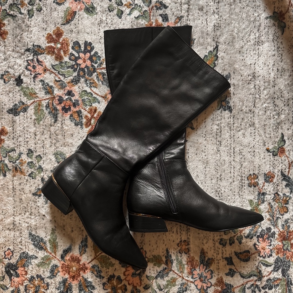 Steve Madden Black Boots